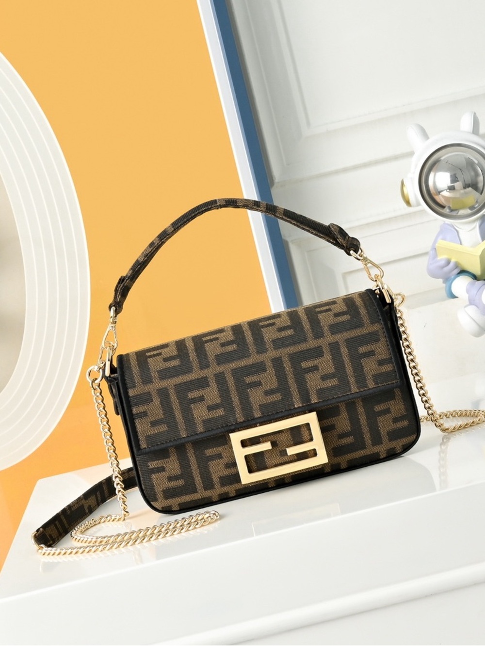 Fendi Brown FF Logo Shoulder Bag with Gold Hardware - Picture 1 of 11